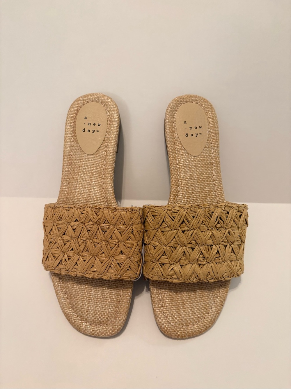 A New Day Raffia Slide Sandals Natural Woven Memory Foam Women’s Size 8.5 NWT - Picture 1 of 4